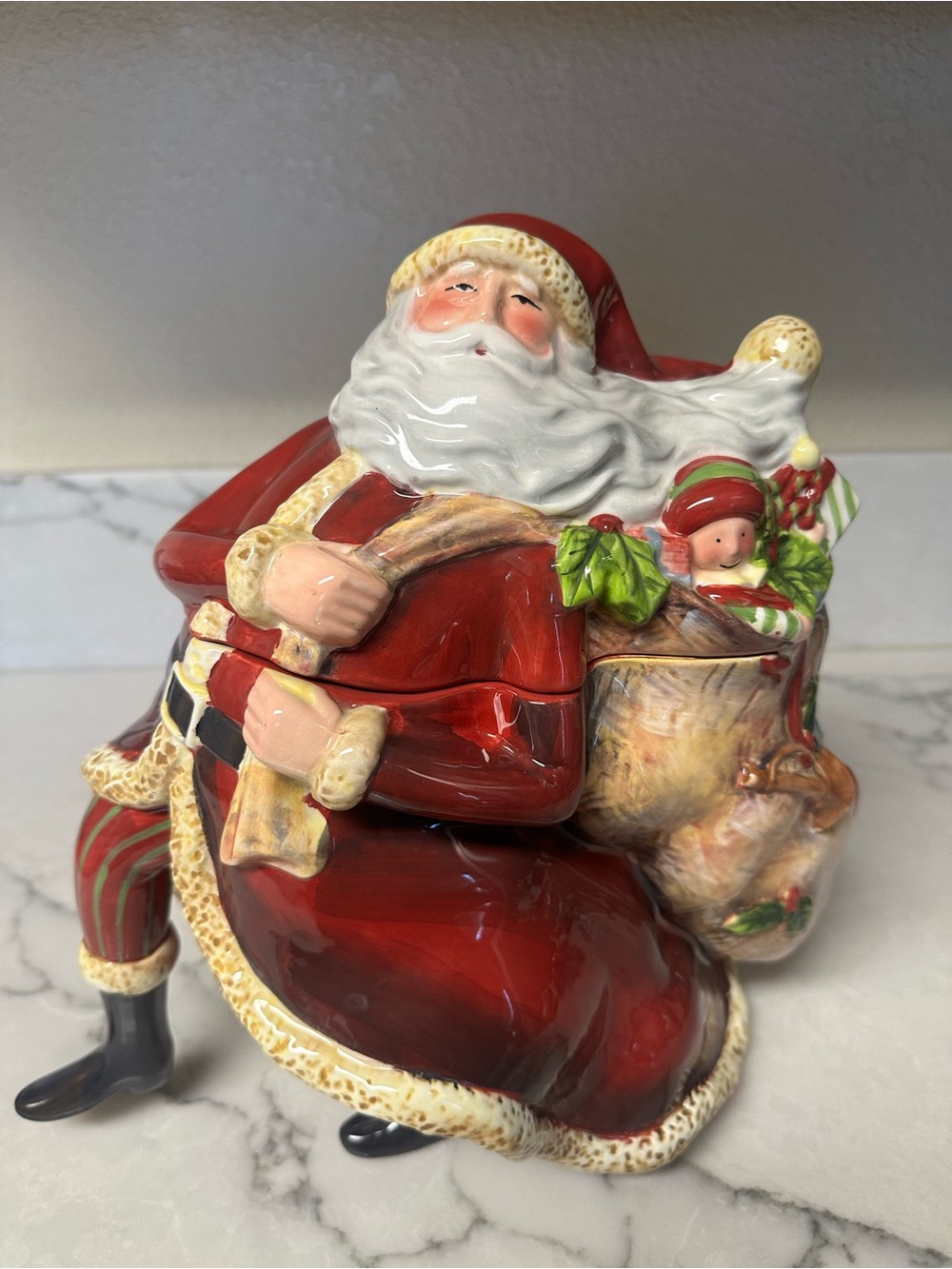 ~NIB SUSAN WINGET CETIFIED INTERNATIIONAL RARE ENCHANTED SANTA COOKIE JAR~